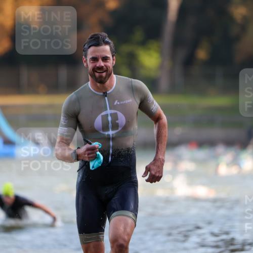 08.09.2024 - Stadtparktriathlon Michael Strokosch http://msf.ph/oto/7013934 08.09.2024 08:45:26 Schwimmen 17, 53 meine-sportfotos.de