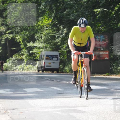 08.09.2024 - Stadtparktriathlon Zöllner http://msf.ph/oto/7013972 08.09.2024 12:14:19 Radfahren 784, 845 meine-sportfotos.de