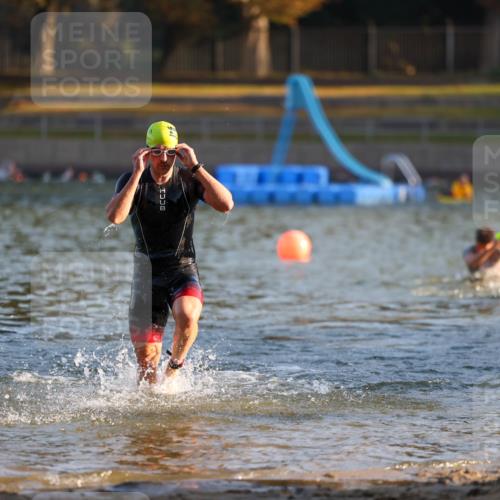 08.09.2024 - Stadtparktriathlon Michael Strokosch http://msf.ph/oto/7013982 08.09.2024 08:45:30 Schwimmen 11, 17 meine-sportfotos.de