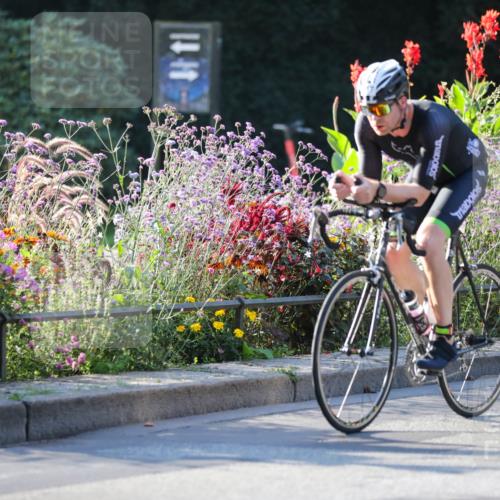 08.09.2024 - Stadtparktriathlon Zöllner http://msf.ph/oto/7013986 08.09.2024 09:16:35 Radfahren 55, 98, 117, 125, 169 meine-sportfotos.de