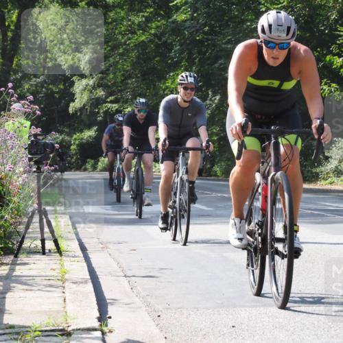 08.09.2024 - Stadtparktriathlon Zöllner http://msf.ph/oto/7014029 08.09.2024 12:14:32 Radfahren 701, 702, 714, 784, 820, 904 meine-sportfotos.de