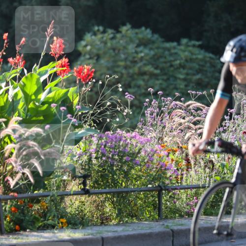 08.09.2024 - Stadtparktriathlon Zöllner http://msf.ph/oto/7014037 08.09.2024 09:16:56 Radfahren 57, 121, 133 meine-sportfotos.de