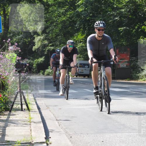 08.09.2024 - Stadtparktriathlon Zöllner http://msf.ph/oto/7014040 08.09.2024 12:14:32 Radfahren 701, 702, 714, 784, 820, 904 meine-sportfotos.de