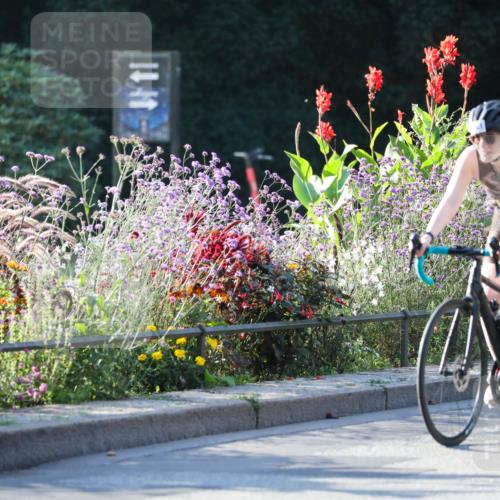08.09.2024 - Stadtparktriathlon Zöllner http://msf.ph/oto/7014058 08.09.2024 09:17:09 Radfahren 27, 74, 85, 116, 141, 174 meine-sportfotos.de