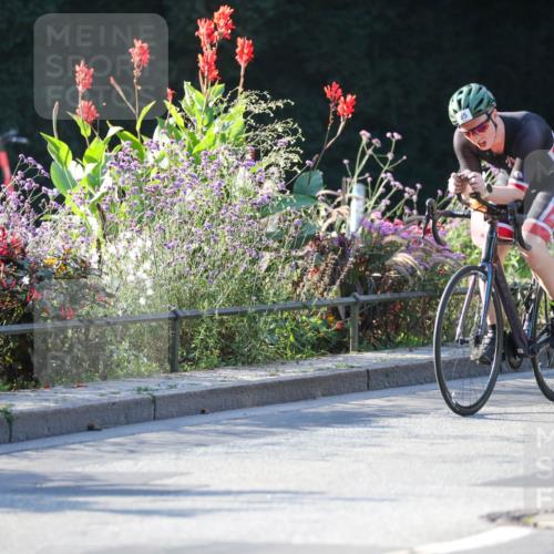 08.09.2024 - Stadtparktriathlon Zöllner http://msf.ph/oto/7014066 08.09.2024 09:17:11 Radfahren 27, 74, 85, 116, 141, 148, 174 meine-sportfotos.de