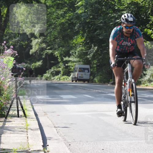 08.09.2024 - Stadtparktriathlon Zöllner http://msf.ph/oto/7014085 08.09.2024 12:14:35 Radfahren 701, 702, 714, 820, 904 meine-sportfotos.de