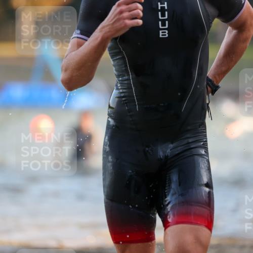 08.09.2024 - Stadtparktriathlon Michael Strokosch http://msf.ph/oto/7014095 08.09.2024 08:45:36 Schwimmen 11, 17, 49, 75 meine-sportfotos.de
