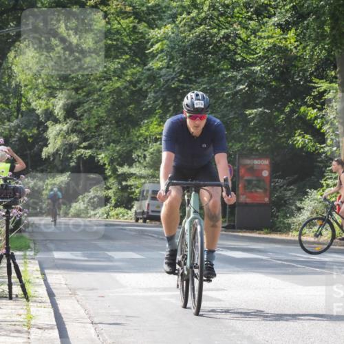 08.09.2024 - Stadtparktriathlon Zöllner http://msf.ph/oto/7014113 08.09.2024 12:14:44 Radfahren 754 meine-sportfotos.de
