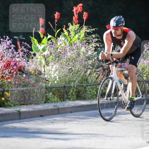 08.09.2024 - Stadtparktriathlon Zöllner http://msf.ph/oto/7014133 08.09.2024 09:17:23 Radfahren 97, 131, 148, 153 meine-sportfotos.de