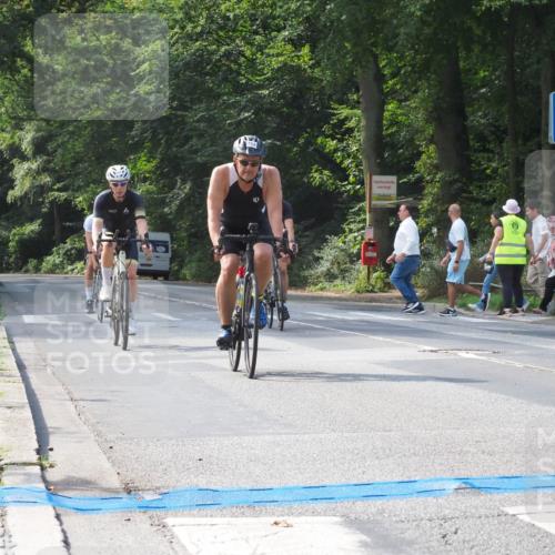 08.09.2024 - Stadtparktriathlon Zöllner http://msf.ph/oto/7014213 08.09.2024 12:15:10 Radfahren 744, 752, 764, 773, 795, 809 meine-sportfotos.de