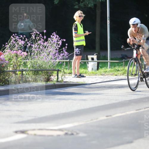 08.09.2024 - Stadtparktriathlon Zöllner http://msf.ph/oto/7014225 08.09.2024 09:17:45 Radfahren 30, 42, 114 meine-sportfotos.de