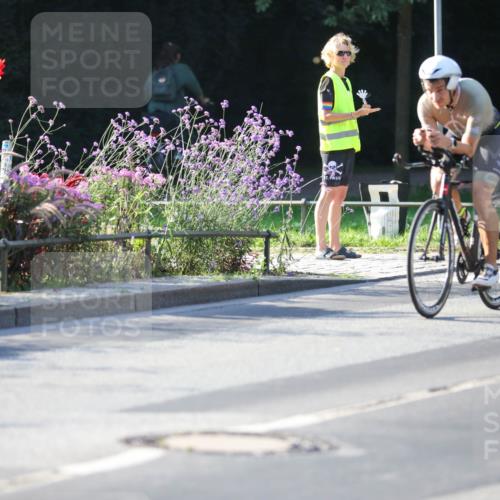 08.09.2024 - Stadtparktriathlon Zöllner http://msf.ph/oto/7014227 08.09.2024 09:17:46 Radfahren 30, 42, 114 meine-sportfotos.de