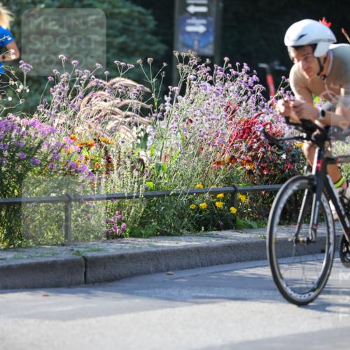 08.09.2024 - Stadtparktriathlon Zöllner http://msf.ph/oto/7014231 08.09.2024 09:17:46 Radfahren 30, 42, 114 meine-sportfotos.de