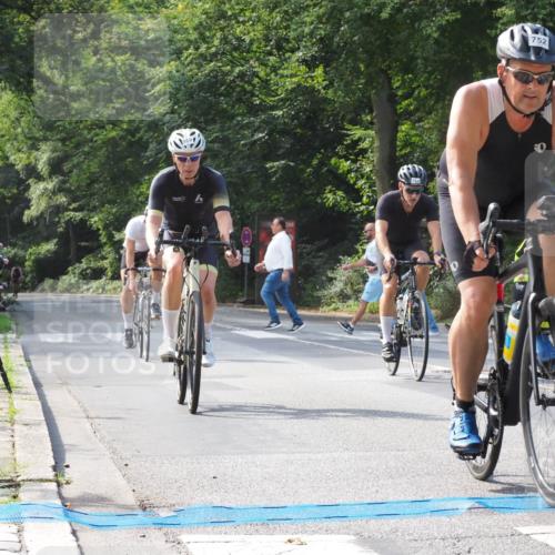 08.09.2024 - Stadtparktriathlon Zöllner http://msf.ph/oto/7014233 08.09.2024 12:15:11 Radfahren 744, 752, 764, 773, 795, 809 meine-sportfotos.de