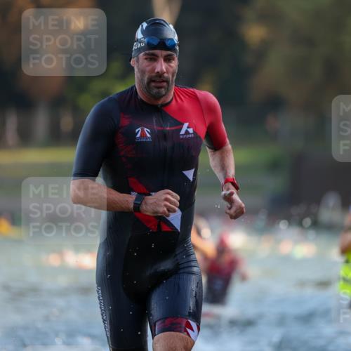 08.09.2024 - Stadtparktriathlon Michael Strokosch http://msf.ph/oto/7014489 08.09.2024 08:46:06 Schwimmen 5, 32, 38, 51 meine-sportfotos.de
