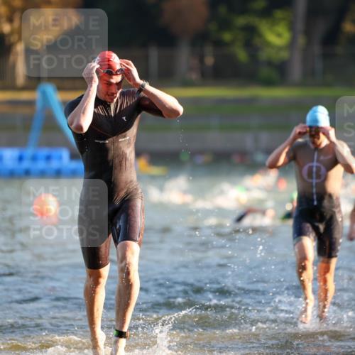 08.09.2024 - Stadtparktriathlon Michael Strokosch http://msf.ph/oto/7014516 08.09.2024 08:46:08 Schwimmen 5, 32, 38, 51 meine-sportfotos.de