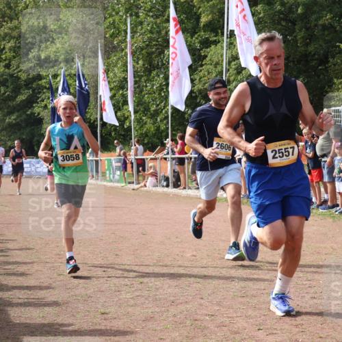 08.09.2024 - Airport Race Strokosch-Dieckow http://msf.ph/oto/7014575 08.09.2024 12:06:04 Ziel 582, 2557, 2606, 2838, 3058, 3099, 3100, 3129 meine-sportfotos.de