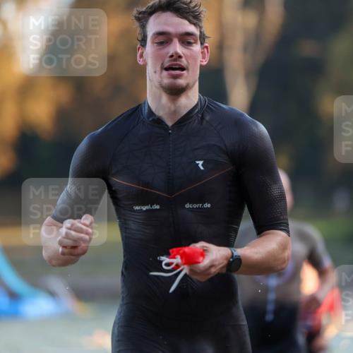 08.09.2024 - Stadtparktriathlon Michael Strokosch http://msf.ph/oto/7014587 08.09.2024 08:46:10 Schwimmen 32, 38, 51 meine-sportfotos.de