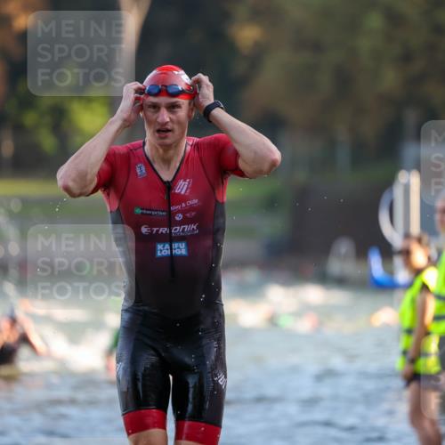 08.09.2024 - Stadtparktriathlon Michael Strokosch http://msf.ph/oto/7014641 08.09.2024 08:46:14 Schwimmen 1, 38, 51, 62 meine-sportfotos.de