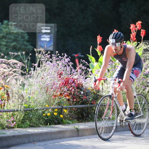 08.09.2024 - Stadtparktriathlon Zöllner http://msf.ph/oto/7014661 08.09.2024 09:21:06 Radfahren 3, 14, 52, 162, 166, 168 meine-sportfotos.de