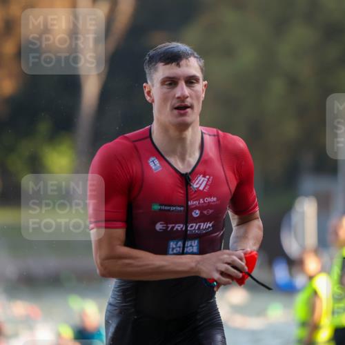 08.09.2024 - Stadtparktriathlon Michael Strokosch http://msf.ph/oto/7014663 08.09.2024 08:46:15 Schwimmen 1, 38, 62 meine-sportfotos.de
