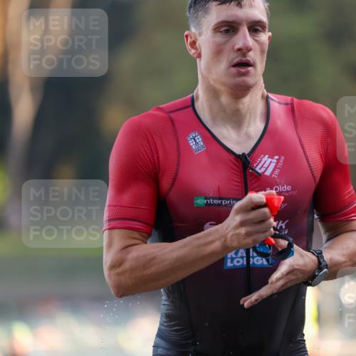 08.09.2024 - Stadtparktriathlon Michael Strokosch http://msf.ph/oto/7014675 08.09.2024 08:46:15 Schwimmen 1, 38, 62 meine-sportfotos.de