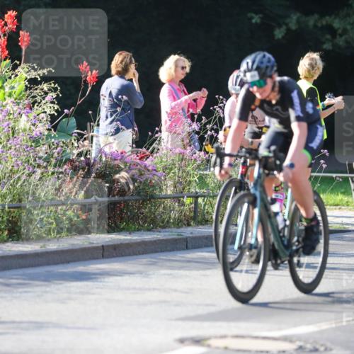 08.09.2024 - Stadtparktriathlon Zöllner http://msf.ph/oto/7014690 08.09.2024 09:21:16 Radfahren 64, 143, 162, 168 meine-sportfotos.de