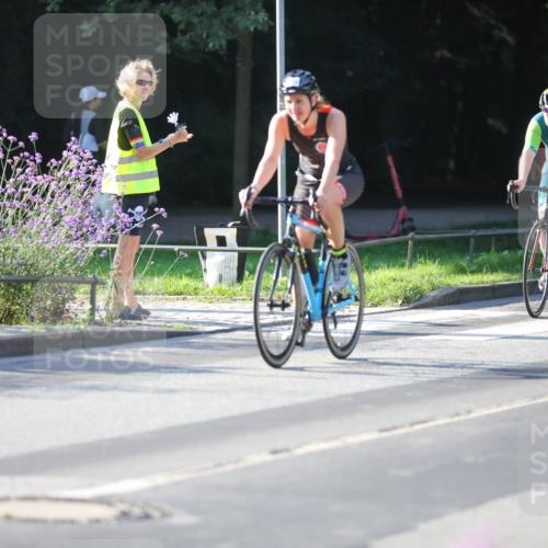 08.09.2024 - Stadtparktriathlon Zöllner http://msf.ph/oto/7014705 08.09.2024 09:21:21 Radfahren 64, 113, 127, 143, 146 meine-sportfotos.de