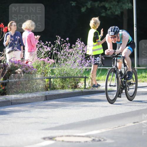08.09.2024 - Stadtparktriathlon Zöllner http://msf.ph/oto/7014729 08.09.2024 09:21:40 Radfahren 16, 103, 109 meine-sportfotos.de
