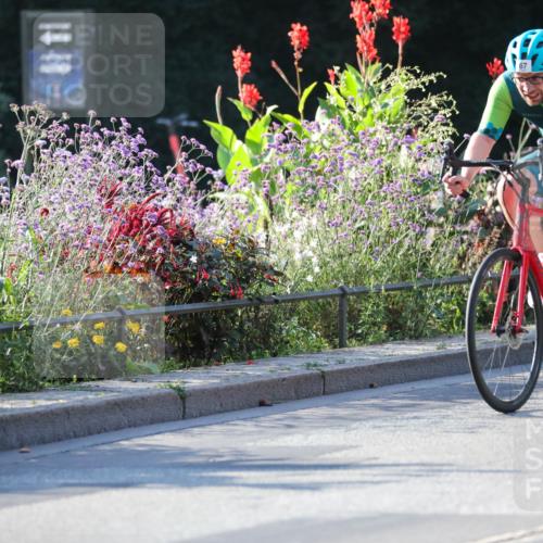 08.09.2024 - Stadtparktriathlon Zöllner http://msf.ph/oto/7014765 08.09.2024 09:21:59 Radfahren 46, 67, 107, 164 meine-sportfotos.de