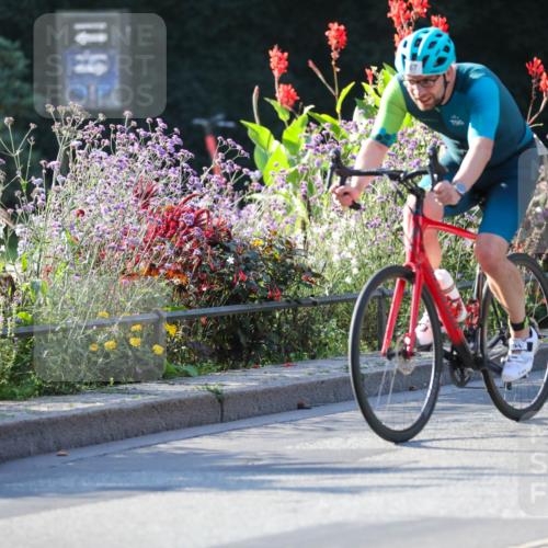 08.09.2024 - Stadtparktriathlon Zöllner http://msf.ph/oto/7014775 08.09.2024 09:21:59 Radfahren 46, 67, 107, 164 meine-sportfotos.de