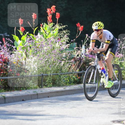 08.09.2024 - Stadtparktriathlon Zöllner http://msf.ph/oto/7014839 08.09.2024 09:22:33 Radfahren 160, 178 meine-sportfotos.de
