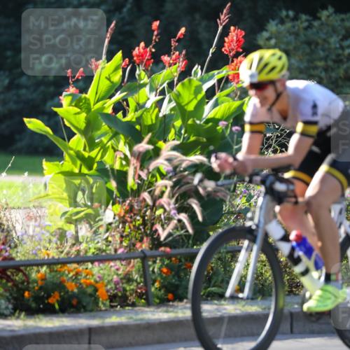 08.09.2024 - Stadtparktriathlon Zöllner http://msf.ph/oto/7014851 08.09.2024 09:22:34 Radfahren 160, 178 meine-sportfotos.de