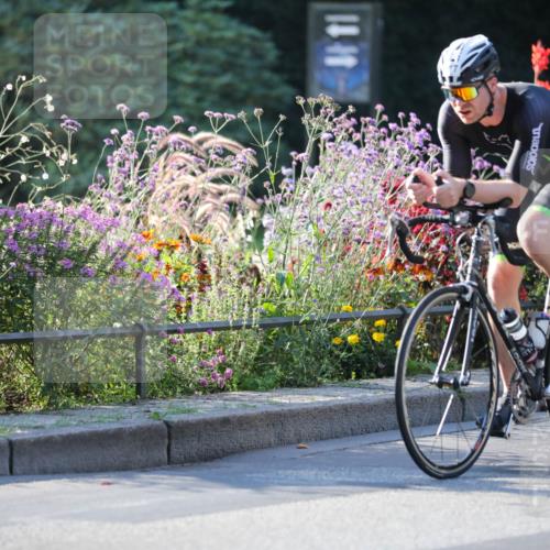 08.09.2024 - Stadtparktriathlon Zöllner http://msf.ph/oto/7014893 08.09.2024 09:22:52 Radfahren 94, 95, 108, 117, 121, 123, 179 meine-sportfotos.de