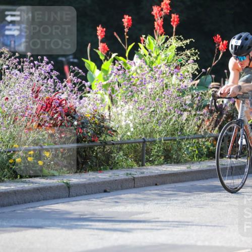 08.09.2024 - Stadtparktriathlon Zöllner http://msf.ph/oto/7014902 08.09.2024 09:22:56 Radfahren 94, 121, 123, 179 meine-sportfotos.de