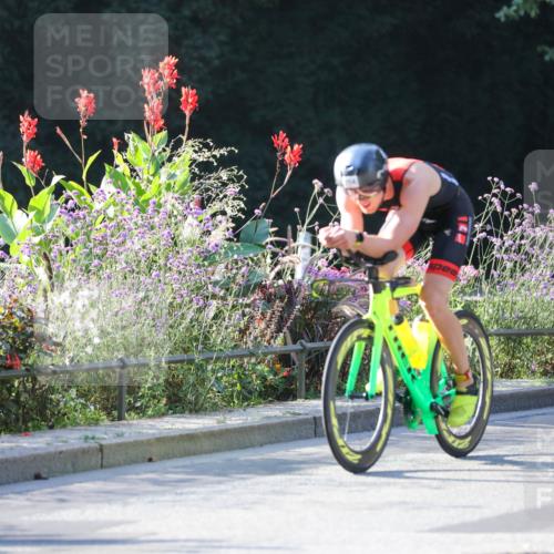 08.09.2024 - Stadtparktriathlon Zöllner http://msf.ph/oto/7014931 08.09.2024 09:23:19 Radfahren 114, 125 meine-sportfotos.de