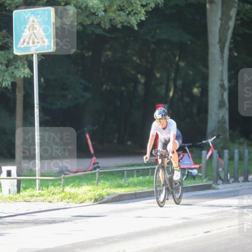 08.09.2024 - Stadtparktriathlon Zöllner http://msf.ph/oto/7014962 08.09.2024 09:24:57 Radfahren 92, 106, 144, 151 meine-sportfotos.de