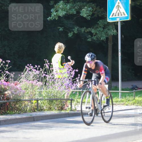 08.09.2024 - Stadtparktriathlon Zöllner http://msf.ph/oto/7015006 08.09.2024 09:25:11 Radfahren 101, 124, 140 meine-sportfotos.de