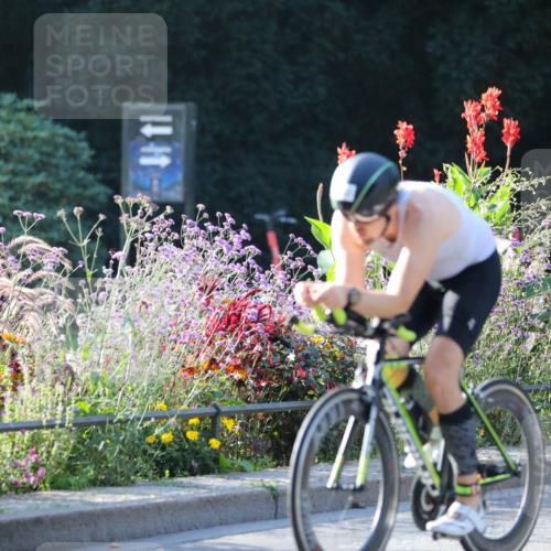 08.09.2024 - Stadtparktriathlon Zöllner http://msf.ph/oto/7015056 08.09.2024 09:25:36 Radfahren 102, 110, 122, 148 meine-sportfotos.de