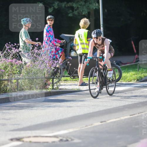 08.09.2024 - Stadtparktriathlon Zöllner http://msf.ph/oto/7015079 08.09.2024 09:25:50 Radfahren 91, 102, 105, 110, 141, 158, 167 meine-sportfotos.de