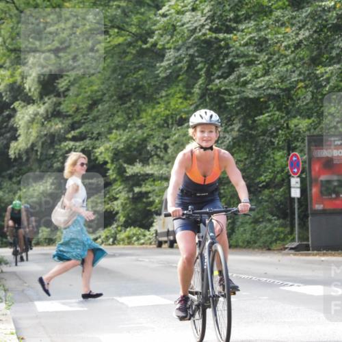 08.09.2024 - Stadtparktriathlon Zöllner http://msf.ph/oto/7015194 08.09.2024 12:20:29 Radfahren 756, 824, 829, 875 meine-sportfotos.de