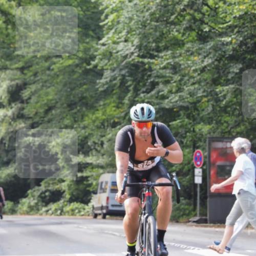 08.09.2024 - Stadtparktriathlon Zöllner http://msf.ph/oto/7015262 08.09.2024 12:20:35 Radfahren 749, 756, 824 meine-sportfotos.de