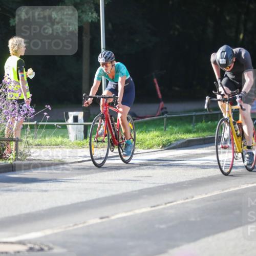 08.09.2024 - Stadtparktriathlon Zöllner http://msf.ph/oto/7015263 08.09.2024 09:26:43 Radfahren 100, 104, 111, 120 meine-sportfotos.de