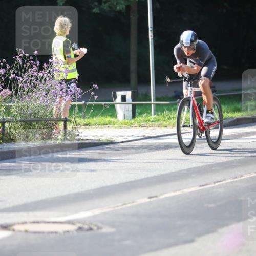 08.09.2024 - Stadtparktriathlon Zöllner http://msf.ph/oto/7015279 08.09.2024 09:26:51 Radfahren 93, 104, 115, 120 meine-sportfotos.de