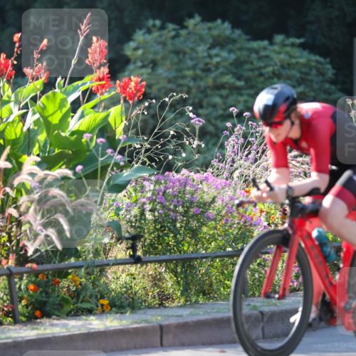 08.09.2024 - Stadtparktriathlon Zöllner http://msf.ph/oto/7015334 08.09.2024 09:27:21 Radfahren 113, 145 meine-sportfotos.de