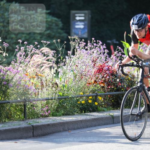 08.09.2024 - Stadtparktriathlon Zöllner http://msf.ph/oto/7015354 08.09.2024 09:27:30 Radfahren 113, 165 meine-sportfotos.de
