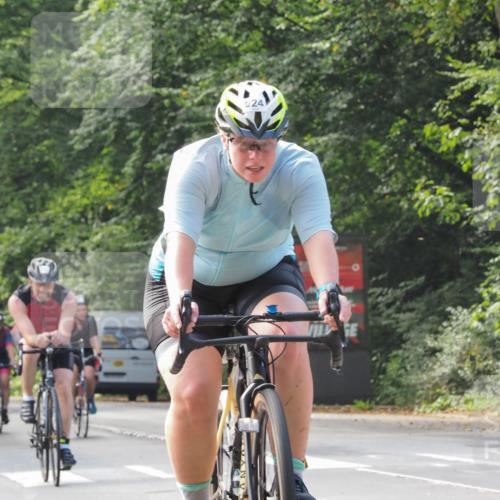 08.09.2024 - Stadtparktriathlon Zöllner http://msf.ph/oto/7015361 08.09.2024 12:20:57 Radfahren 767, 782, 884, 892, 912, 924, 926, 927 meine-sportfotos.de