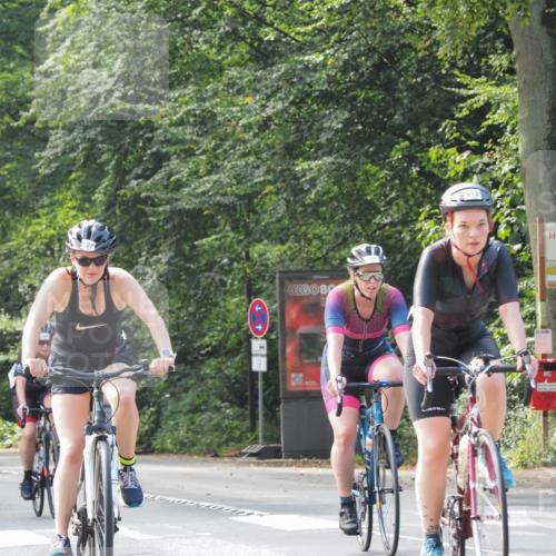 08.09.2024 - Stadtparktriathlon Zöllner http://msf.ph/oto/7015389 08.09.2024 12:21:00 Radfahren 767, 835, 884, 892, 912, 924, 926, 927 meine-sportfotos.de