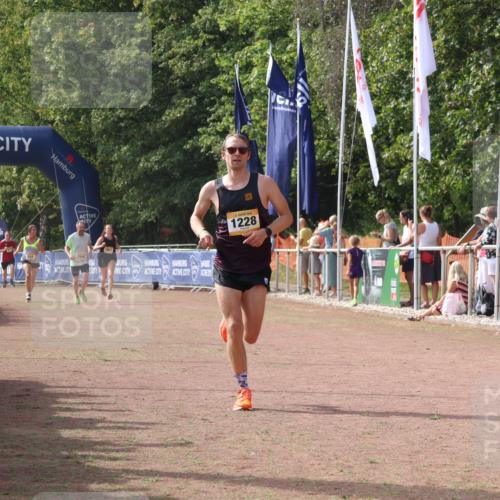 08.09.2024 - Airport Race Strokosch-Dieckow http://msf.ph/oto/7015436 08.09.2024 12:06:36 Ziel 1228, 2807, 2868 meine-sportfotos.de