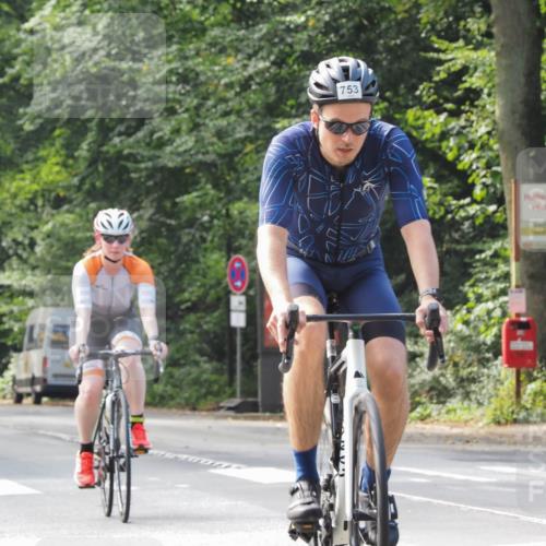 08.09.2024 - Stadtparktriathlon Zöllner http://msf.ph/oto/7015485 08.09.2024 12:21:44 Radfahren 753, 854, 861, 885, 891 meine-sportfotos.de